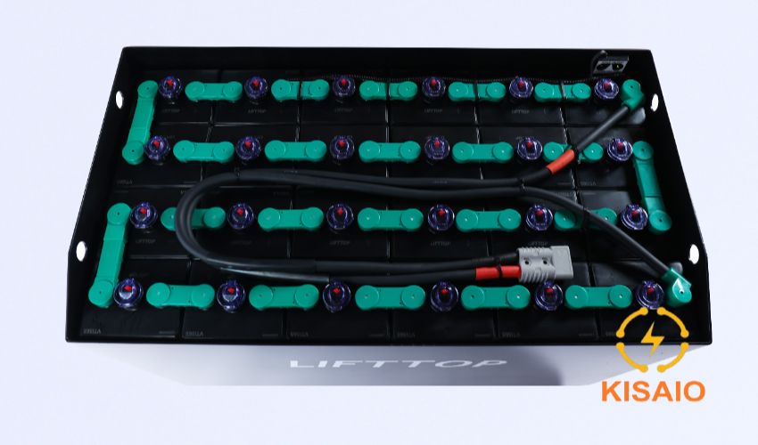 Ắc quy xe nâng LIFTTOP VTFL6  là dòng ắc quy xả sâu chuyên dụng cho xe nâng hàng. 24 cell bình được đấu nối tiếp thông qua hình thức hàn cầu( kết nối cứng). Tuổi thọ 4-6 năm, thời gian sạc trung bình 8-10h và sử dụng liên tục trong 8-10h. 