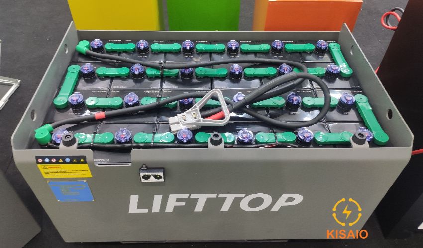 Ắc quy xe nâng điện LIFTTOP HITACHI, công suất 565 Ah, chuyên dụng cho xe nâng 2-2,5 tấn. Sản phẩm ắc quy xe nâng tin dùng số 1 tại Nhật Bản 