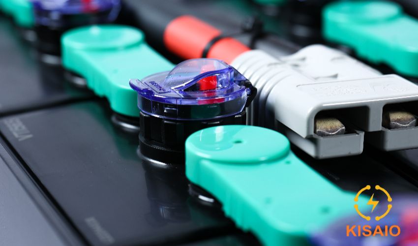 Ắc quy xe nâng điện LIFTTOP VTDX565MH , 24 cell rời được kết nối bằng phương pháp hàn nhiệt. Đảm bảo các cell trong bộ ắc quy kết nối chặt chẽ và hạn chế hiện tượng move .